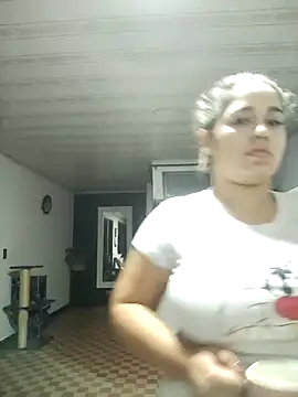 LaurenWelly  online show from 11/17/25, 09:48