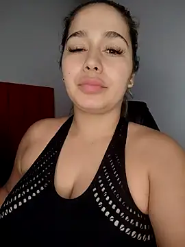 LaurenWelly  online show from 11/22/25, 09:47