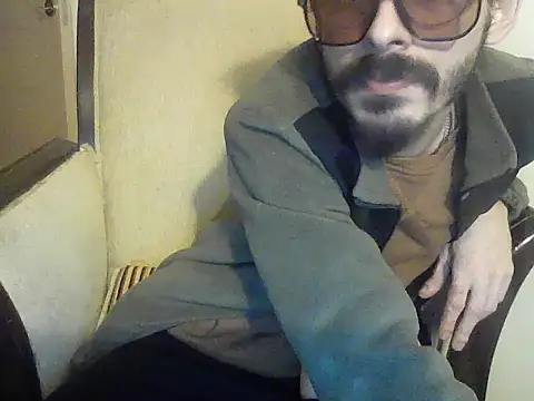 Snapshot of kallaviz chatting on 01/13/26, 04:12 kallaviz online show from 01/13/26, 04:12