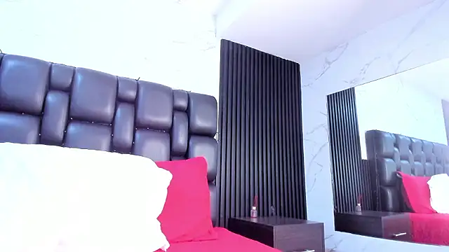 AuroraBon online show from 02/16/26, 02:24