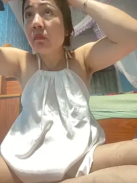 Snapshot of Cesywet chatting on 02/19/25, 12:14 Cesywet online show from 02/19/25, 12:14