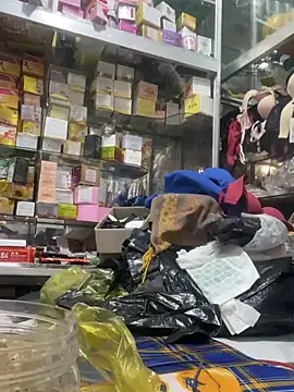 Snapshot of Cesywet chatting on 03/06/25, 08:48 Cesywet online show from 03/06/25, 08:48