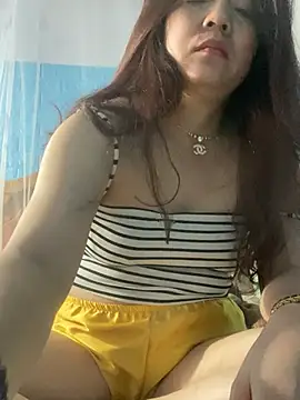 Snapshot of Cesywet chatting on 03/11/25, 11:26 Cesywet online show from 03/11/25, 11:26