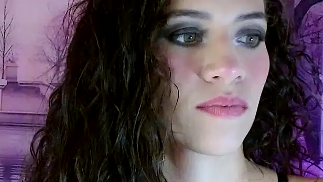 Snapshot of daniela_rivasth chatting on 03/12/25, 10:05 daniela rivasth online show from 03/12/25, 10:05