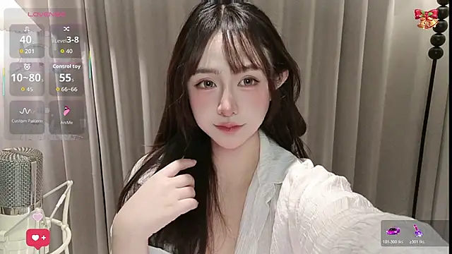 Snapshot of -Yokyo chatting on 12/14/25, 03:28 -Yokyo online show from 12/14/25, 03:28