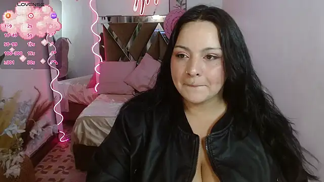 Snapshot of Anastaciia_tay chatting on 02/06/25, 03:16 Anastaciia tay online show from 02/06/25, 03:16