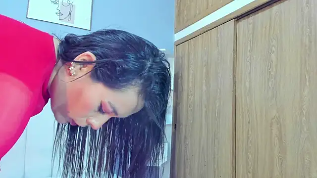 Snapshot of Paula-Brown1 chatting on 03/01/25, 10:31 Paula-Brown1 online show from 03/01/25, 10:31