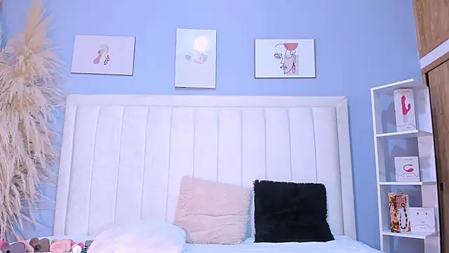 Snapshot of Paula-Brown1 chatting on 03/06/25, 07:21 Paula-Brown1 online show from 03/06/25, 07:21