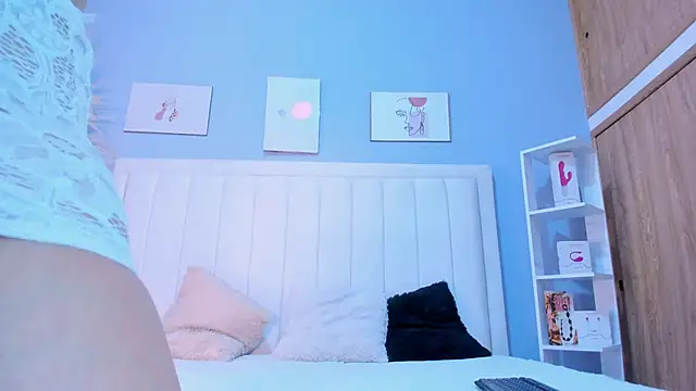 Snapshot of Paula-Brown1 chatting on 03/12/25, 07:06 Paula-Brown1 online show from 03/12/25, 07:06