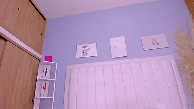 Snapshot of Paula-Brown1 chatting on 10/06/25, 07:00 Paula-Brown1 online show from 10/06/25, 07:00