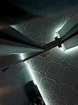 Rowena Vonnie online show from 12/05/25, 05:38