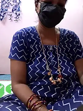 Snapshot of Tamil_sreelekha chatting on 01/07/25, 11:24 Tamil sreelekha online show from 01/07/25, 11:24