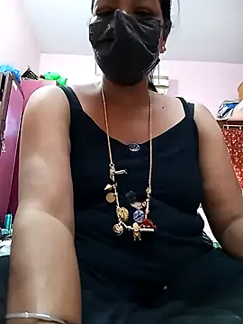 Snapshot of Tamil_sreelekha chatting on 01/10/25, 07:04 Tamil sreelekha online show from 01/10/25, 07:04