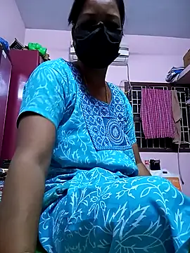 Snapshot of Tamil_sreelekha chatting on 01/12/25, 11:47 Tamil sreelekha online show from 01/12/25, 11:47