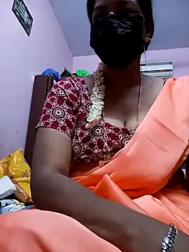Snapshot of Tamil_sreelekha chatting on 03/04/25, 01:06 Tamil sreelekha online show from 03/04/25, 01:06