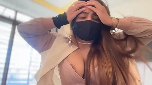 Hotty-Sana online show from 12/23/25, 06:33