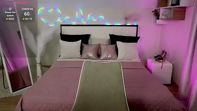 SashaBrooks online show from 02/04/25, 01:13