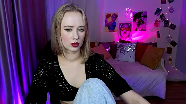 SashaBrooks online show from 10/04/25, 06:06