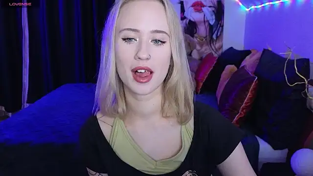 SashaBrooks online show from 10/19/25, 06:08