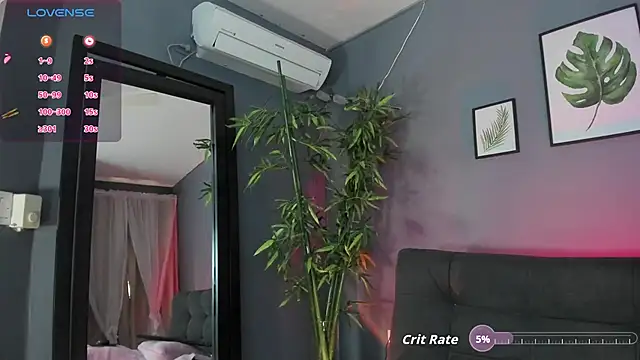 Snapshot of candyy_bella chatting on 11/07/25, 06:30 candyy bella online show from 11/07/25, 06:30