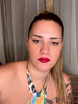 Snapshot of susanahart chatting on 12/07/24, 12:41 susanahart online show from 12/07/24, 12:41