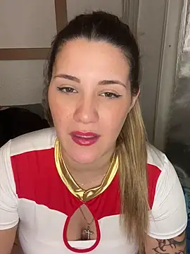 Snapshot of susanahart chatting on 12/13/24, 02:49 susanahart online show from 12/13/24, 02:49