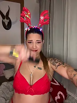 Snapshot of susanahart chatting on 12/19/24, 12:56 susanahart online show from 12/19/24, 12:56