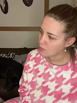 Snapshot of susanahart chatting on 01/17/25, 09:28 susanahart online show from 01/17/25, 09:28