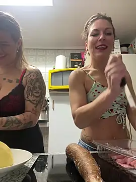 Snapshot of susanahart chatting on 01/18/25, 08:51 susanahart online show from 01/18/25, 08:51