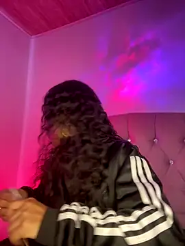 NINA 18 YEARS online show from 11/11/25, 09:26