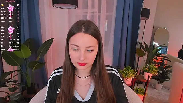 Snapshot of MoonLissa chatting on 12/02/24, 01:35 MoonLissa online show from 12/02/24, 01:35