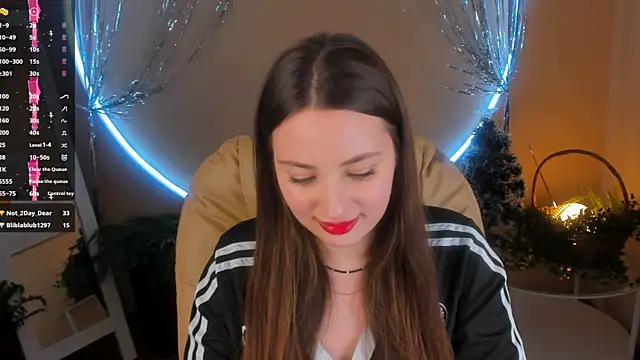 Snapshot of MoonLissa chatting on 12/08/24, 12:41 MoonLissa online show from 12/08/24, 12:41