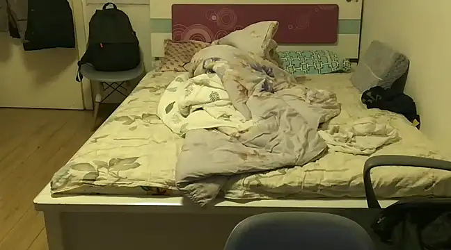 wang930115 online show from 01/06/25, 06:52