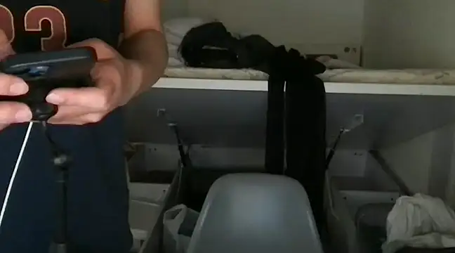 wang930115 online show from 01/07/25, 08:03