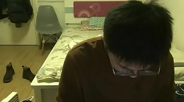 wang930115 online show from 01/24/25, 03:34