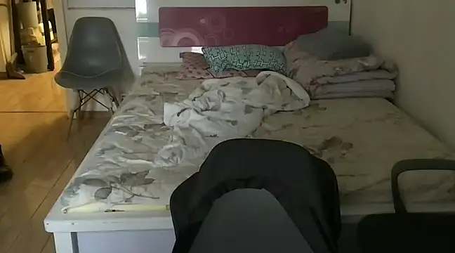 wang930115 online show from 01/30/25, 08:01