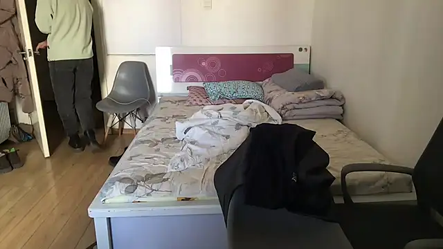 wang930115 online show from 02/04/25, 05:10