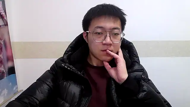 wang930115 online show from 02/17/25, 03:25