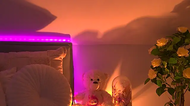 AngeliqueSkye online show from 10/30/25, 04:14