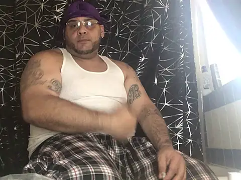 Snapshot of fatboyjayohh126 chatting on 12/09/24, 10:20 fatboyjayohh126 online show from 12/09/24, 10:20