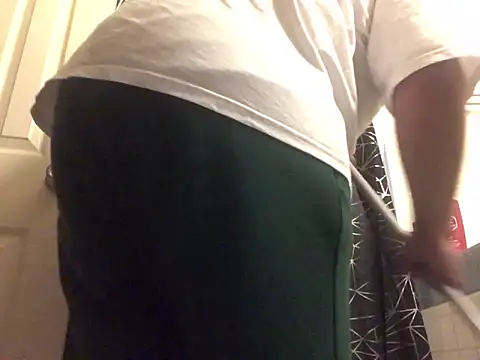 Snapshot of fatboyjayohh126 chatting on 12/25/24, 02:14 fatboyjayohh126 online show from 12/25/24, 02:14