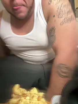 Snapshot of fatboyjayohh126 chatting on 01/08/25, 08:18 fatboyjayohh126 online show from 01/08/25, 08:18