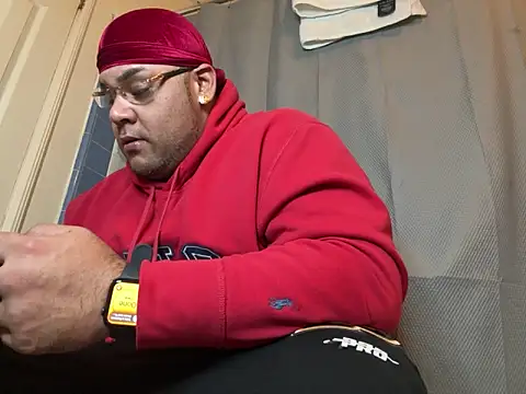 Snapshot of fatboyjayohh126 chatting on 01/19/25, 04:01 fatboyjayohh126 online show from 01/19/25, 04:01