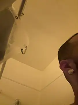 Snapshot of fatboyjayohh126 chatting on 02/24/25, 09:00 fatboyjayohh126 online show from 02/24/25, 09:00