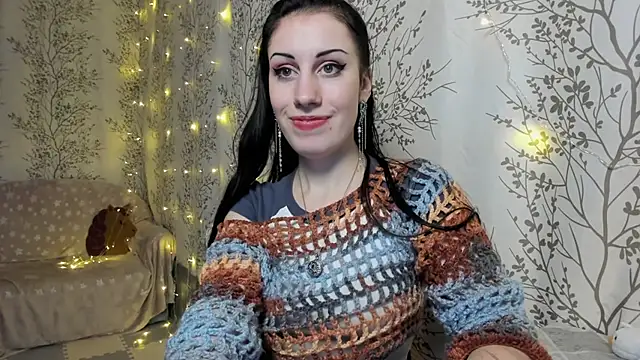 Snapshot of Mary0Lou chatting on 12/05/24, 10:55 Mary0Lou online show from 12/05/24, 10:55