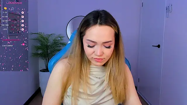 Evia r0se online show from 01/07/25, 11:16