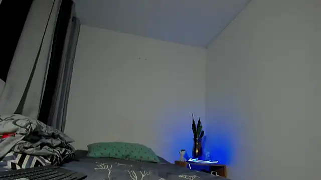 ronnie 7777 online show from 09/22/25, 02:24