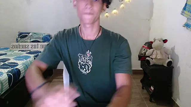 Snapshot of jake_willianss chatting on 12/21/24, 10:51 jake willianss online show from 12/21/24, 10:51