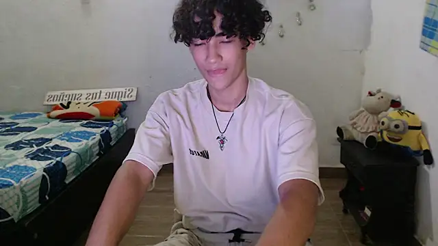 Snapshot of jake_willianss chatting on 12/22/24, 10:47 jake willianss online show from 12/22/24, 10:47