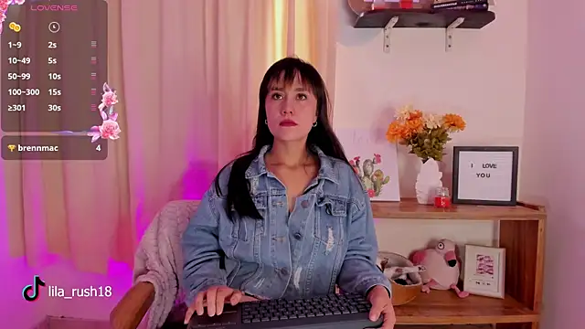 Snapshot of lila_rush chatting on 10/13/25, 08:53 lila rush online show from 10/13/25, 08:53